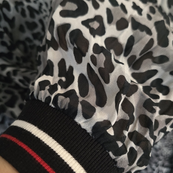 MARC CAIN Sport Animal Print DRESS - Picture 16 of 16